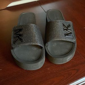 Michael Kors slides Womens size 8